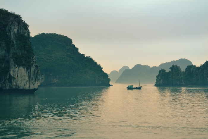 Deluxe Halong bay (6 hours cruise)