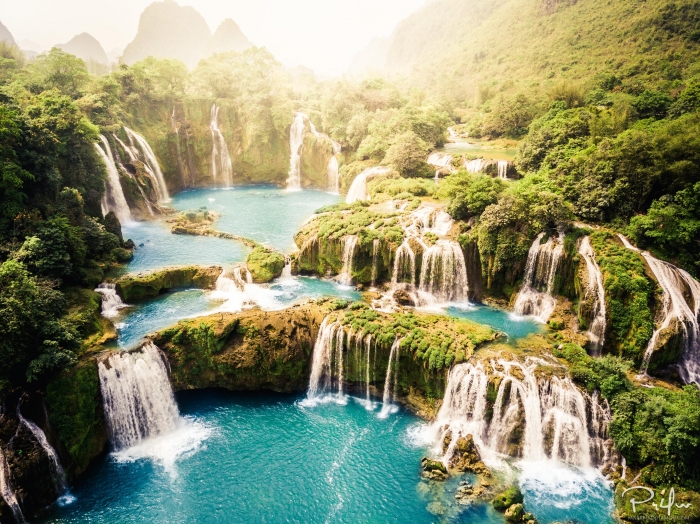 Ban Gioc waterfall and Ba Be national park