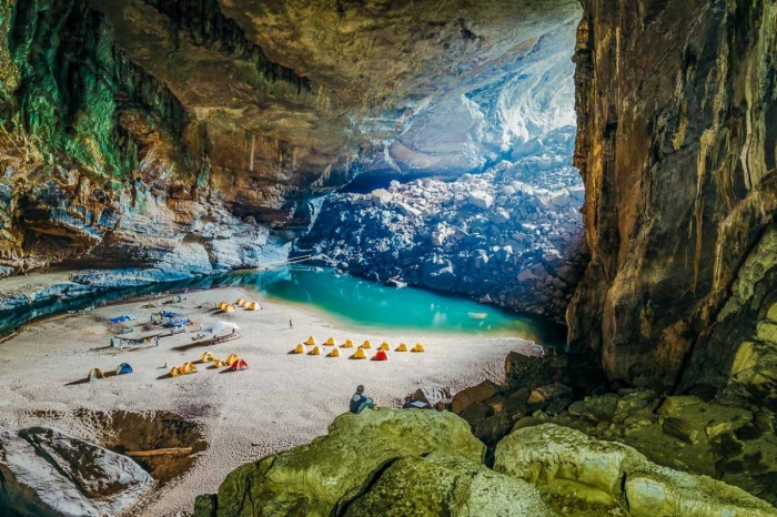 Phong Nha cave system exploring